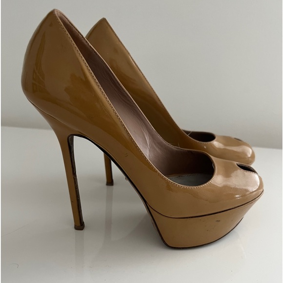 SERGIO ROSSI TAN HEELS - Picture 2 of 7